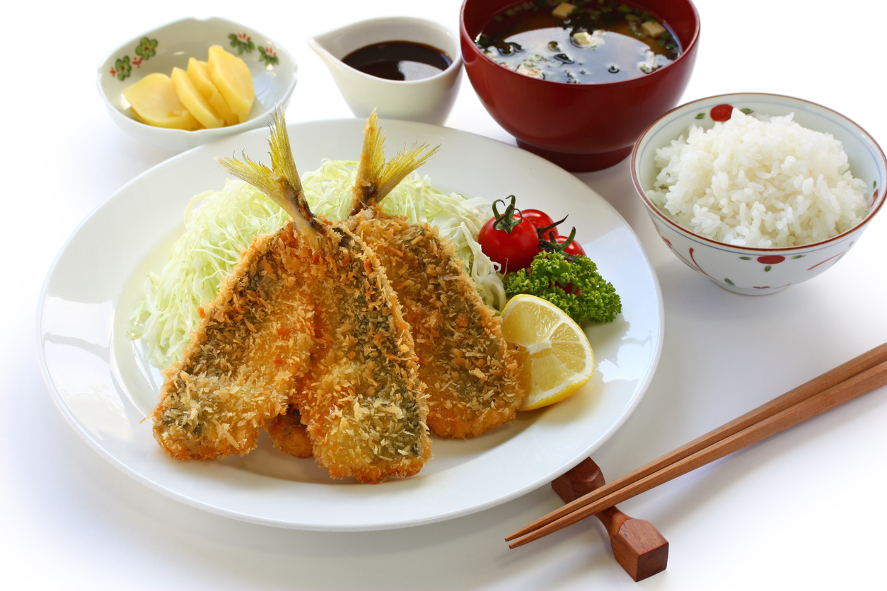 "aji fry teishoku(deep fried horse mackerel, rice and miso soup)"
